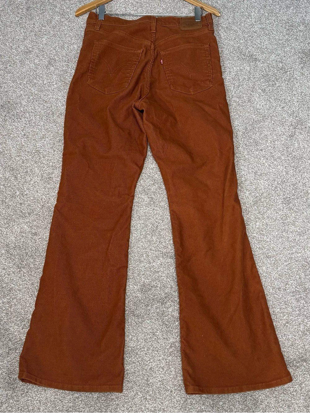 Levi’s Women’s Ribcage Flare Rust Orange Corduroy High Rise Pants Size 28 - Picture 8 of 13